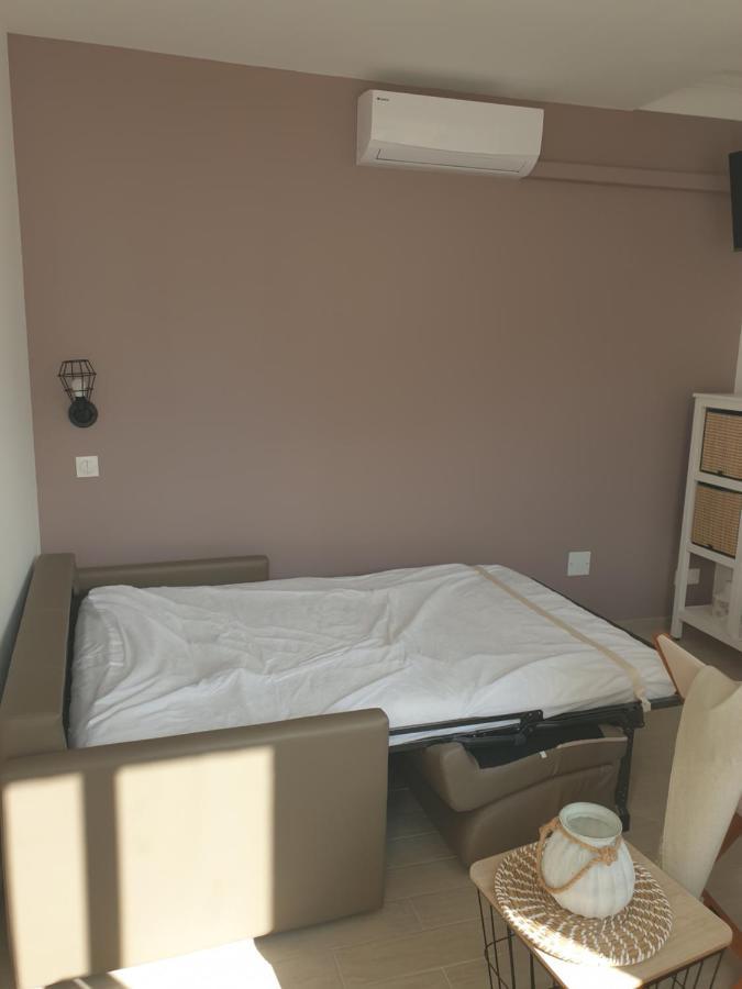 Mistral Appartements Port-Saint-Louis-du-Rhône Buitenkant foto
